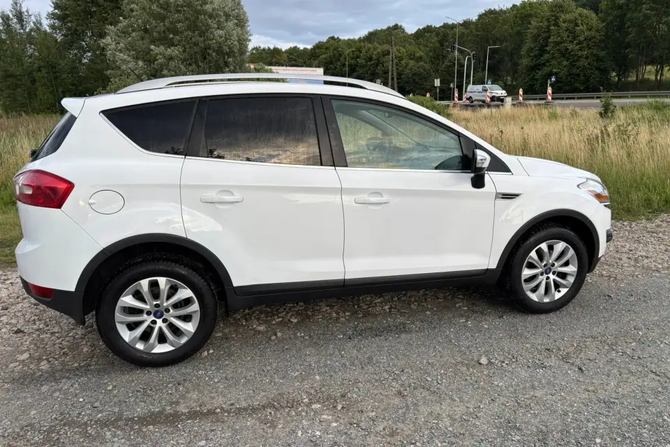 Ford Kuga 2011, zdjęcie 5