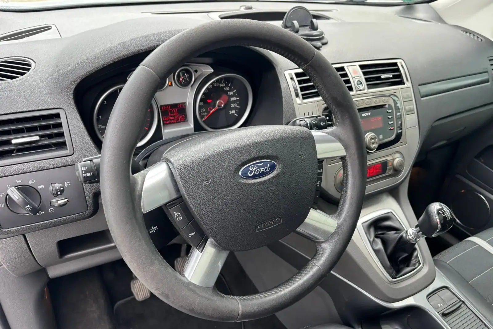 Ford Kuga, zdjęcie 16 z 21