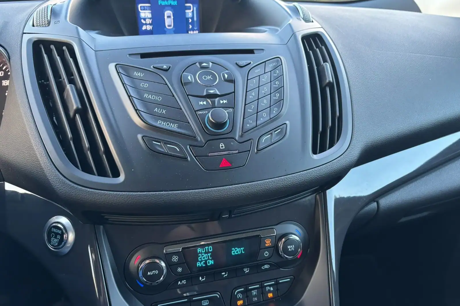 Ford Kuga, фото 6 з 18
