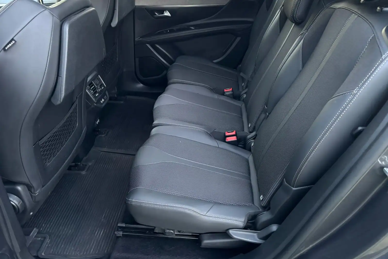 Peugeot 5008, zdjęcie 8 z 21