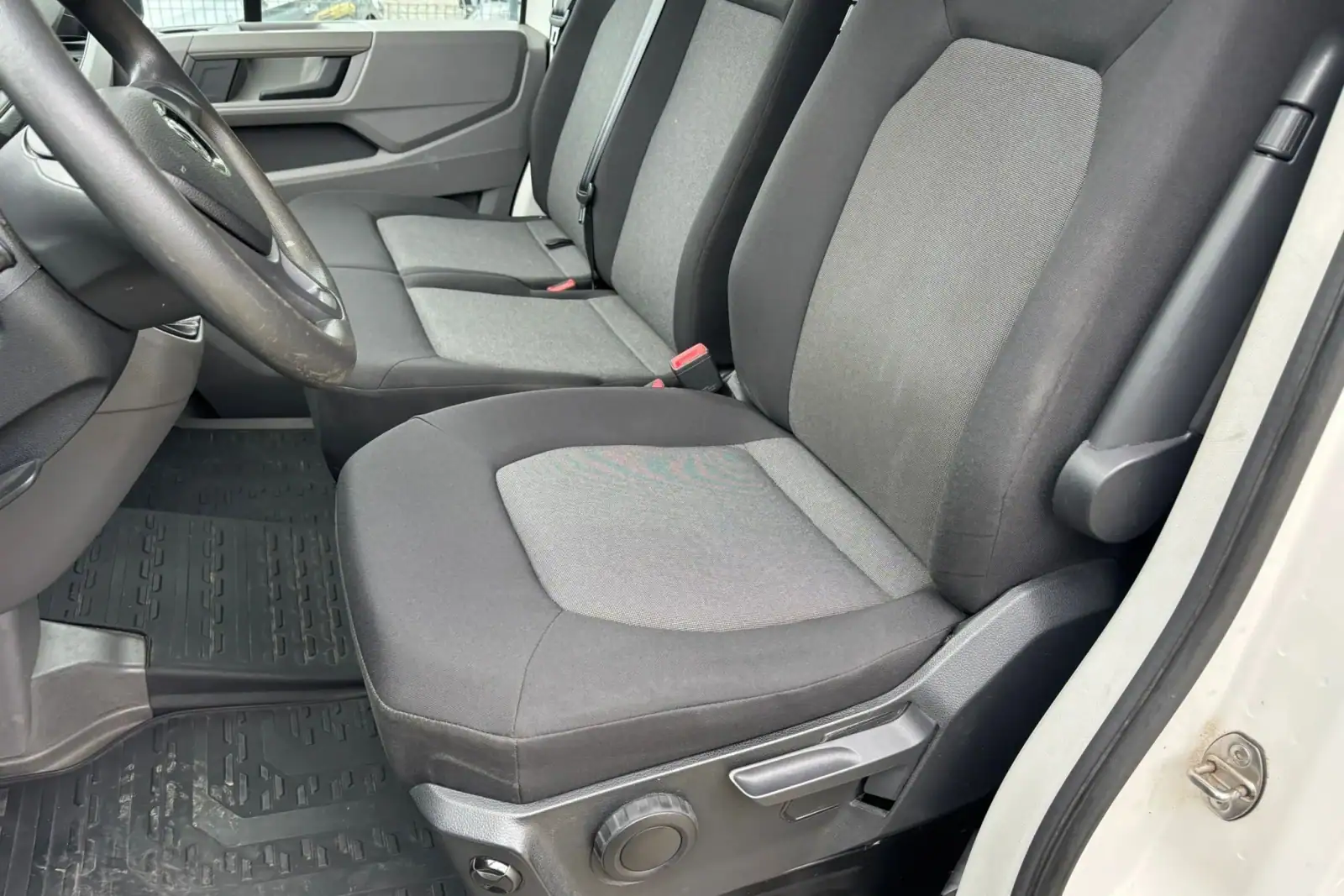 Volkswagen Crafter, photo 8 of 14